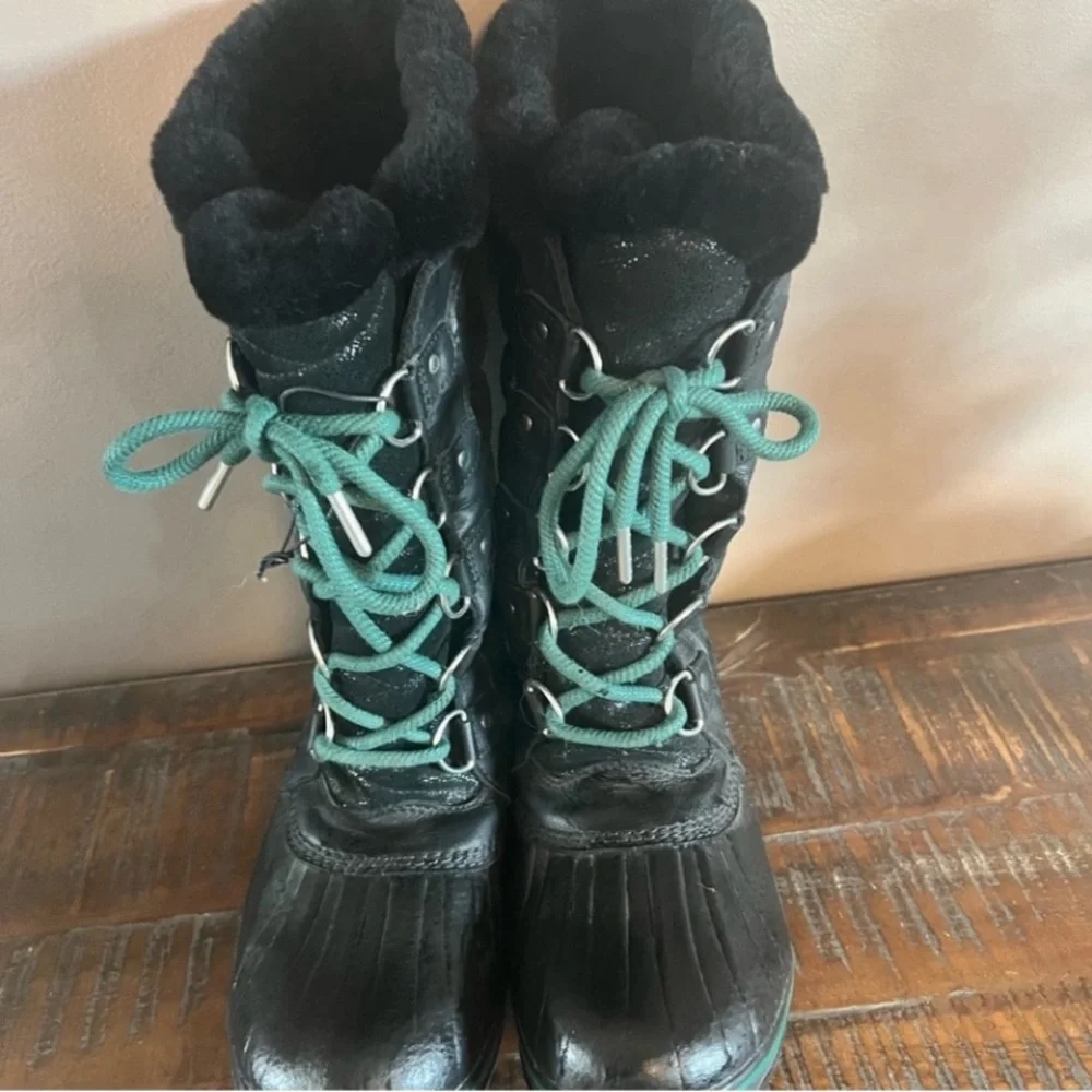 Sorel boots‎